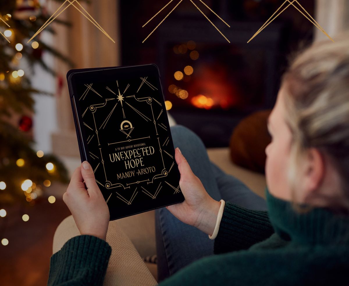 A Holiday Support Guide for Moms: Find Rest in the Chaos